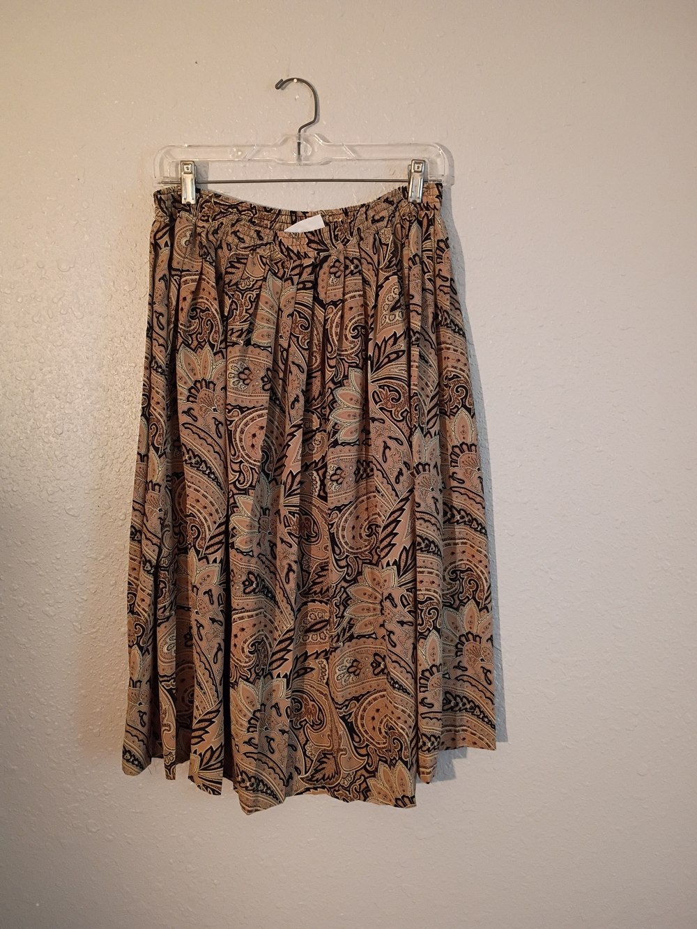 Alfred Dunner Beige and Black Paisley Midi Skirt
